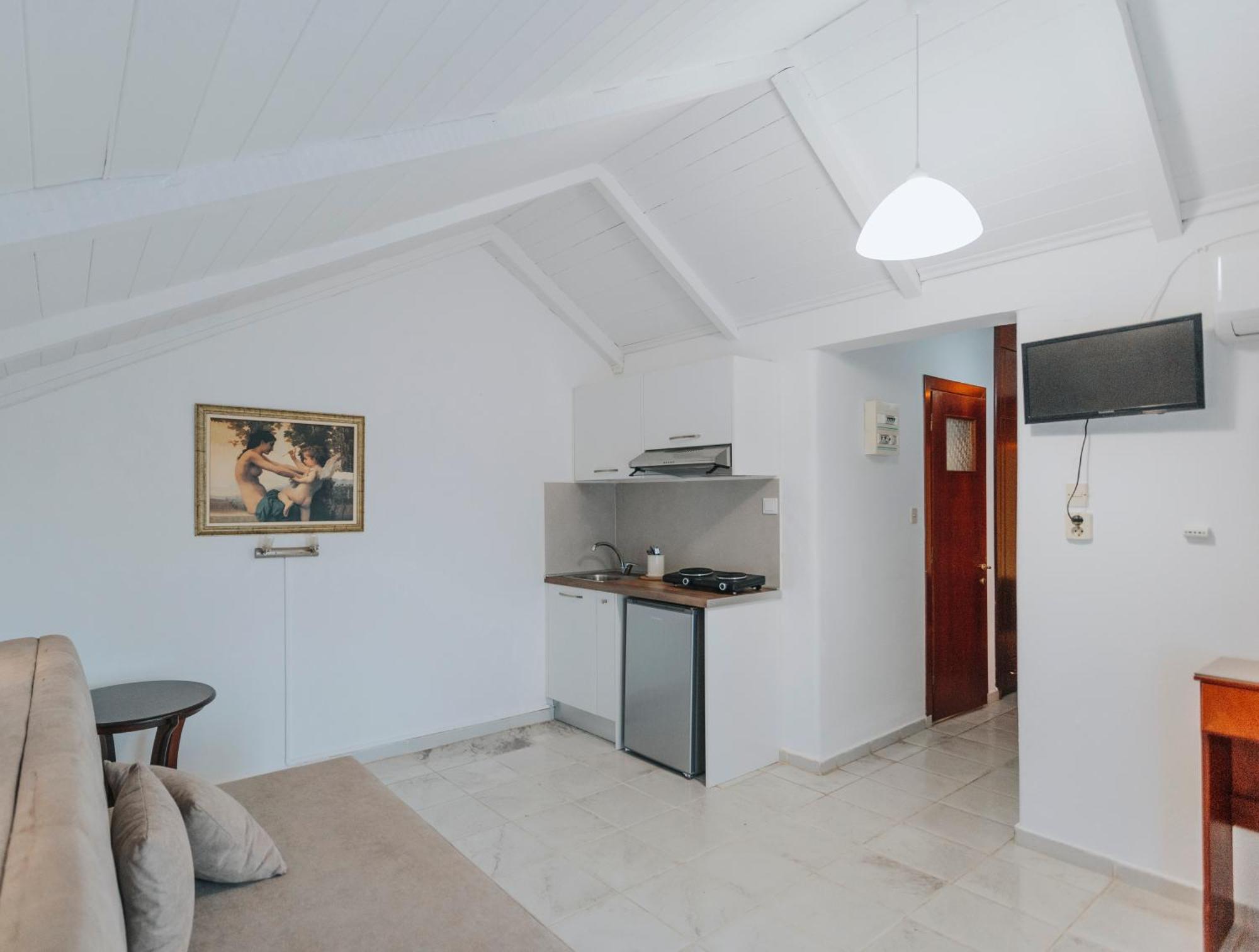 Villa Yianna Nea Mesagkala Room photo